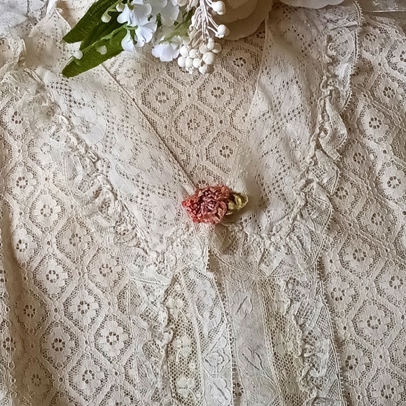 STUNNING, ANTIQUE EDWARDIAN TROUSSEAU LACE BLOUSE IN EXCELLENT CONDITION! - Picture 3 of 13